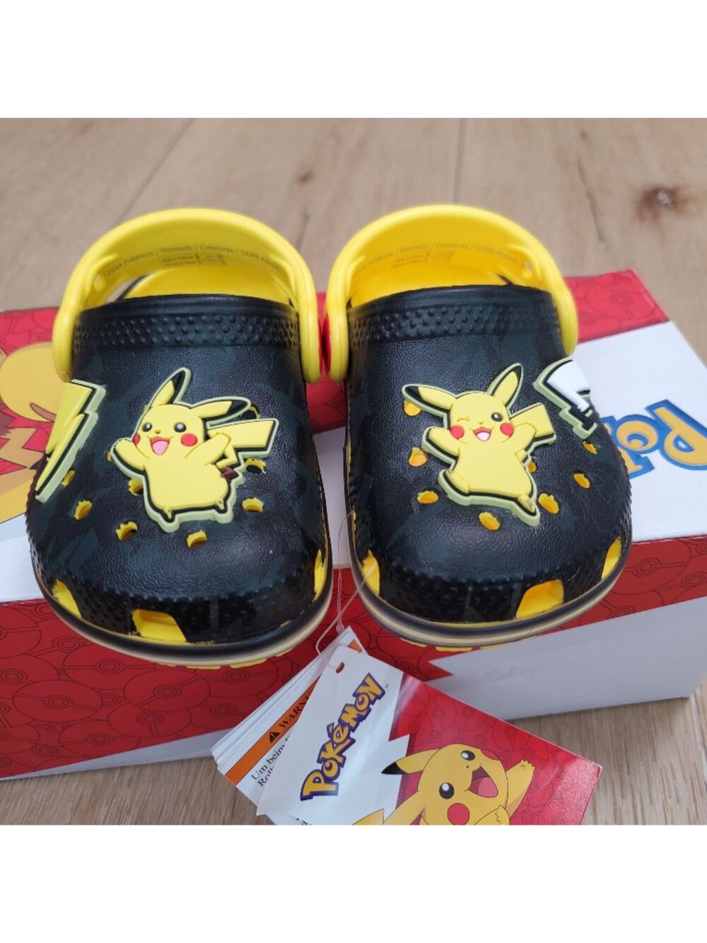 Crocs x Pokemon Pikachu Classic Clog Shoes Size c4 Kids Toddler 4 Glow in Dark